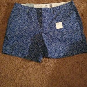 OLD NAVY SHORTS NWT